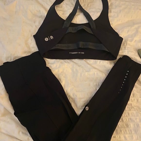 Lululemon Set: FF tights, adapt the strap bra 6 - Picture 3 of 6